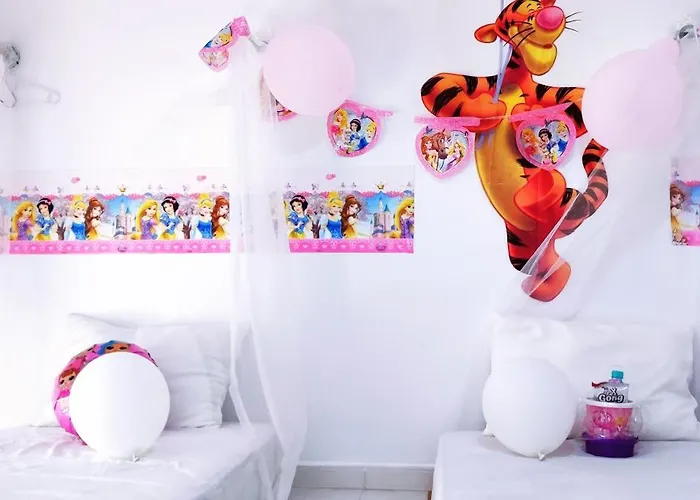 Slumber Party Blloku Тирана